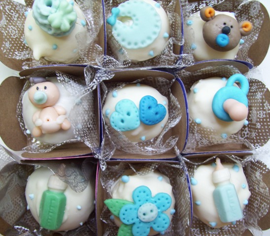 Baby_shower-_comest&iacute;vel_chocolate_truffles.jpg