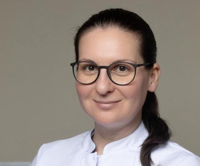 Аскария Ману